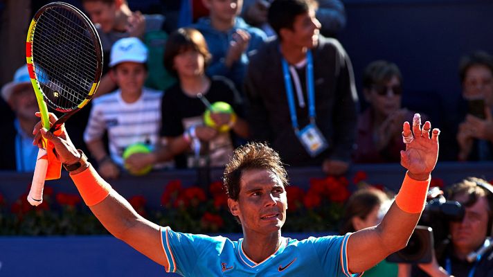 Tenis - Nadal sufre pero remonta a Mayer en su debut en el Godó