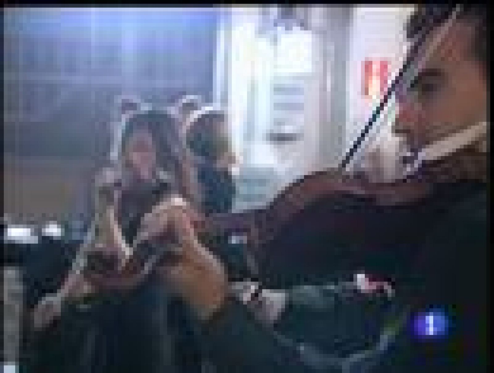 Josep Vicent dirige la Orquesta Mundial de las Juventudes Musicales formada por un centenar de músicos de 40 paises. Estos días representan en Bilbao la ópera 'Les mamelles de Taresias', de Poulenc.