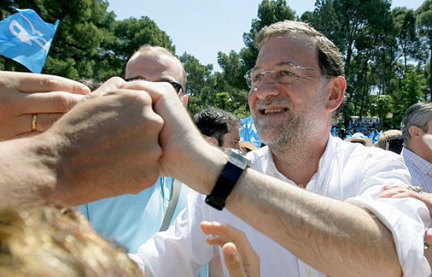 Rajoy hace campaña en Zaragoza