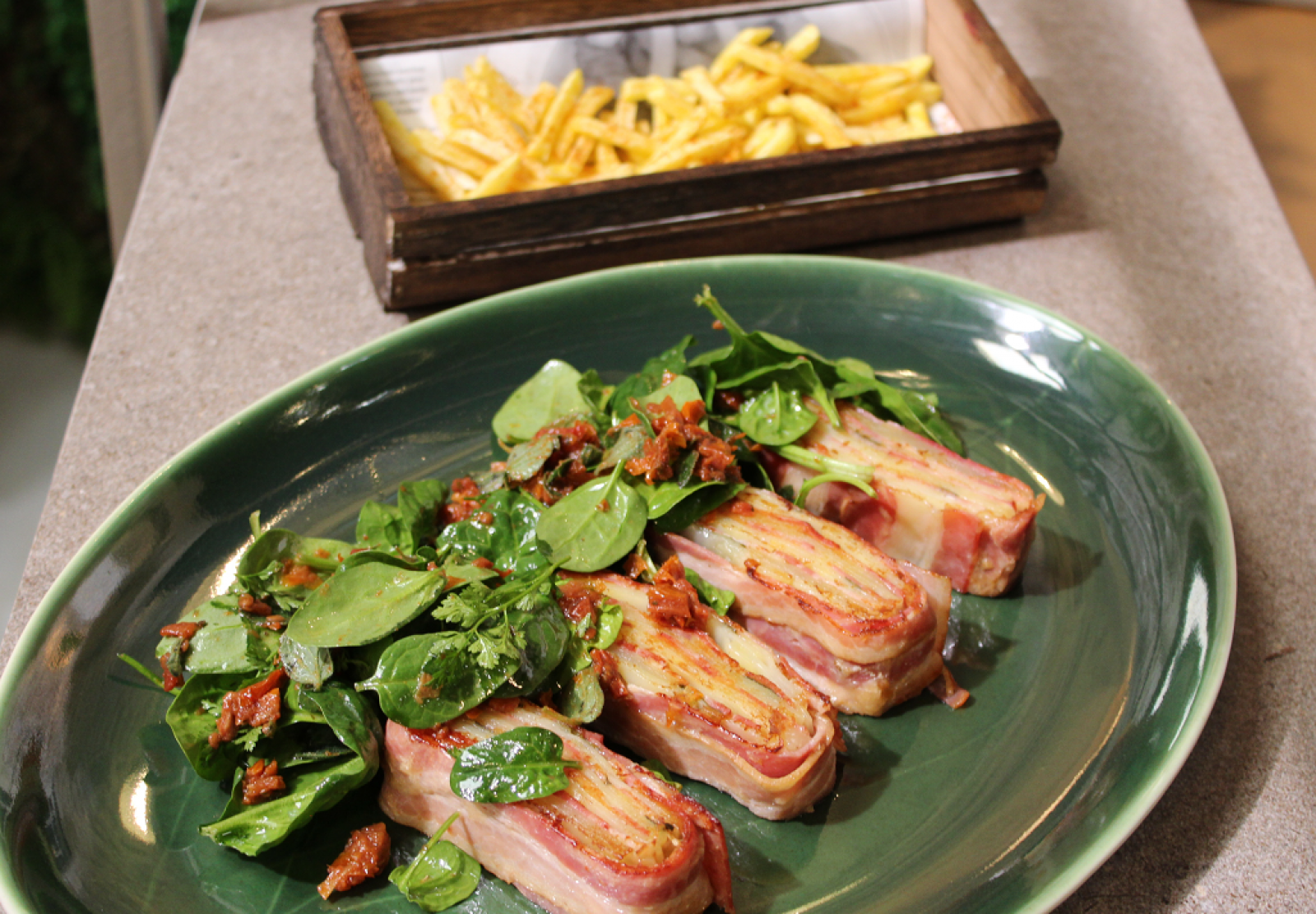 "Terrina de patatas y patatas fritas" de Dani García | Ver