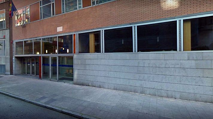 Telediario 1 - Juzgada por un delito contra la intimidad de su exnovio