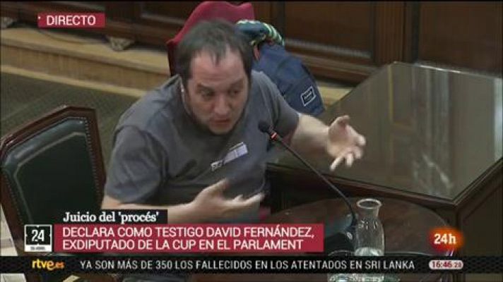 Informativo 24h - El exdiputado de la CUP David Fernández asegura que los actos violentos del 1-O fueron algo "puntual" y "marginal"