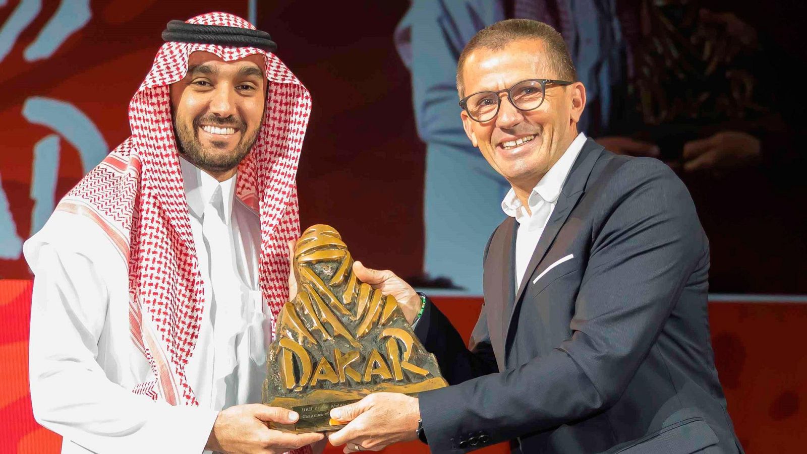 El Dakar se presenta en Arabia Saudí pendiente de Fernando Alonso | Ver