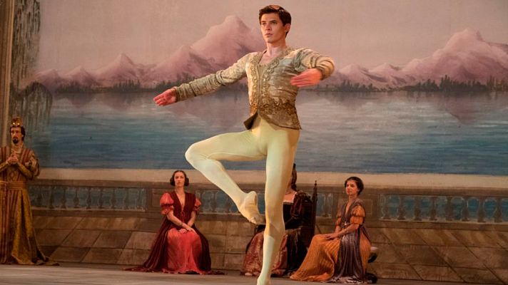 Cultura en Rtve.es - Con motivo del Día Internacional de la Danza y el estreno de 'El bailarín', RTVE.es os ofrece un video exclusivo sobre la película