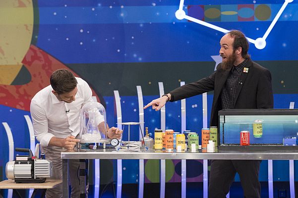 Órbita Laika - Física con Javier Santaolalla -  Laboratorio en la cocina