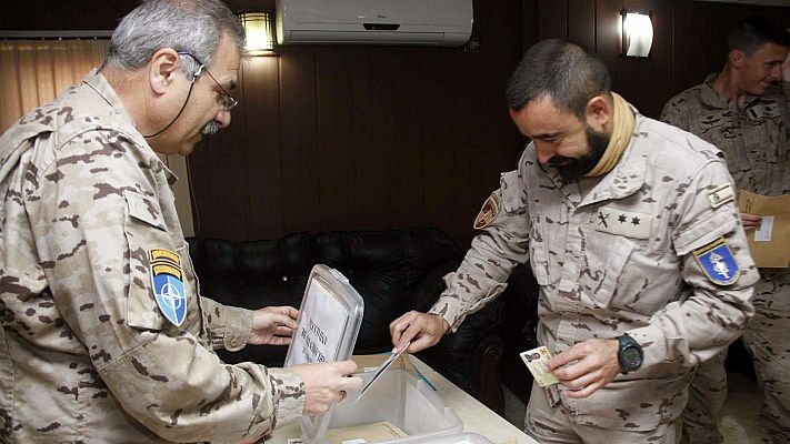 Telediario 1 - Votan los 2500 militares españoles que participan en misiones en el exterior