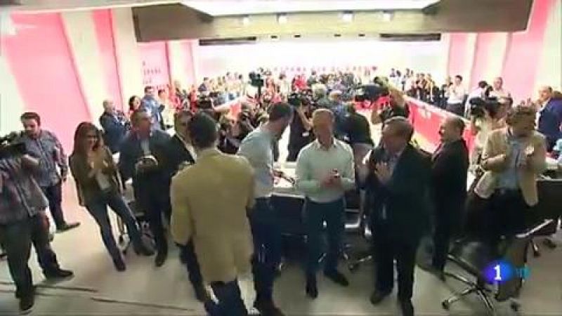 El PSOE descarta un Gobierno con Ciudadanos aunque aseguran que hablarán con todos los grupos