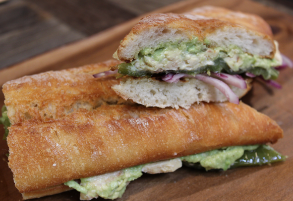 "Bocadillo de pollo asado" de Dani García