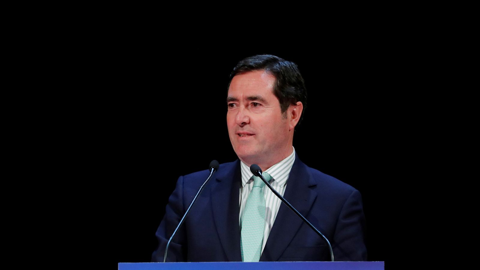 El presidente de la CEOE pide a PP y Ciudadanos que permitan la investidura de Sánchez