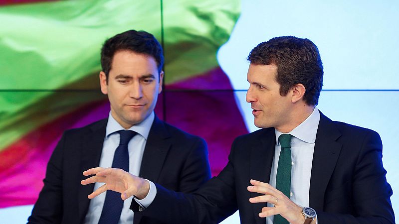 Casado reivindica el liderazgo del centro y califica a Vox de "extrema derecha"