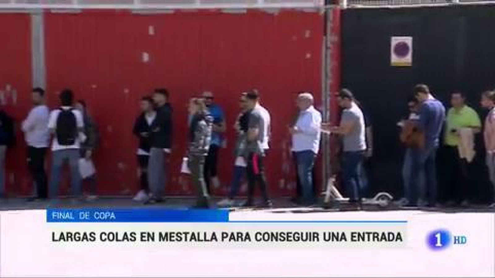 Telediario 1: Colas en Mestalla para las entradas de la final de Copa | RTVE Play
