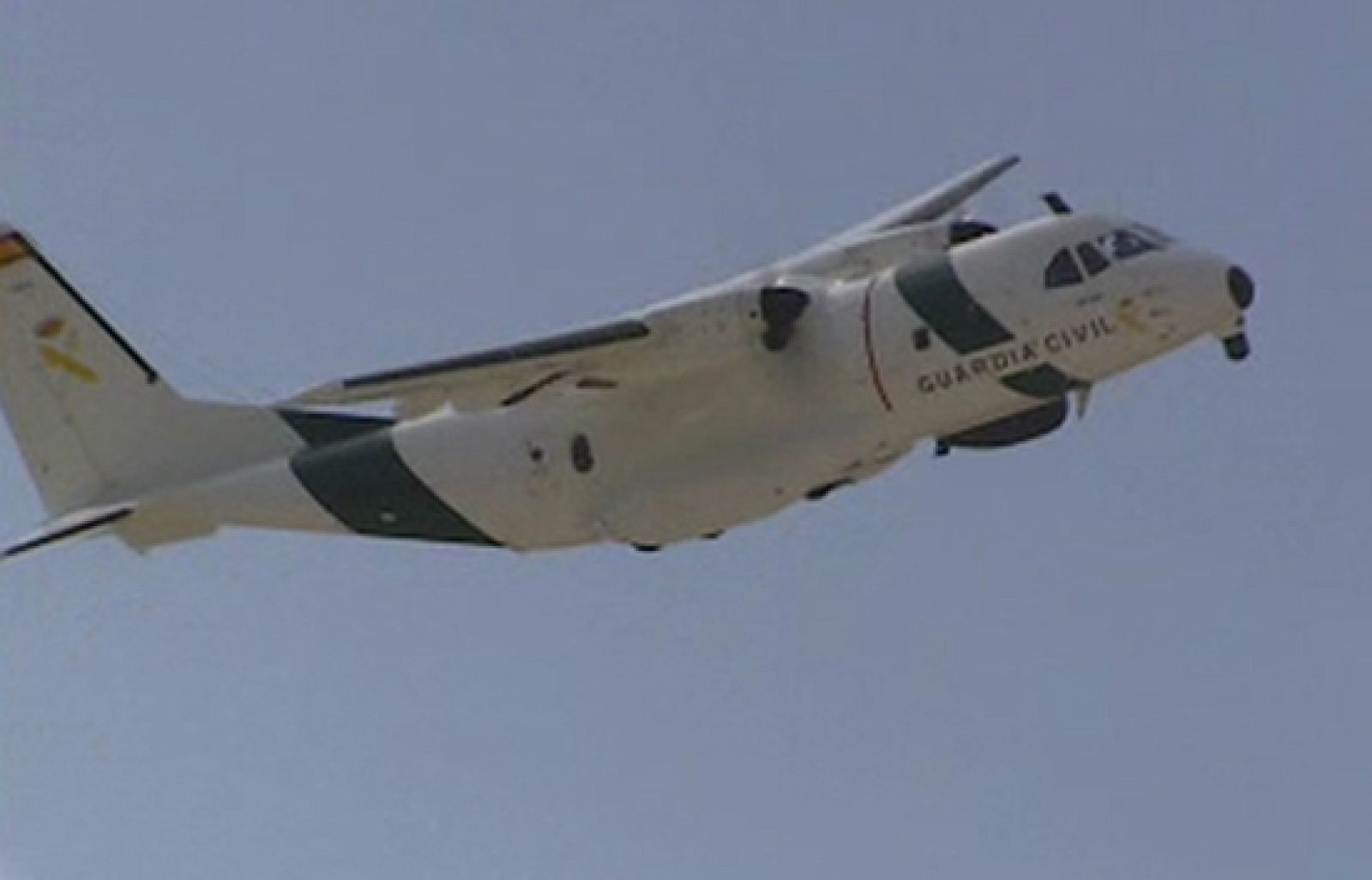 España colabora en las tareas de búsqueda con dos aviones, uno  de la Guardia Civil  y otro del ejército del aire | Ver