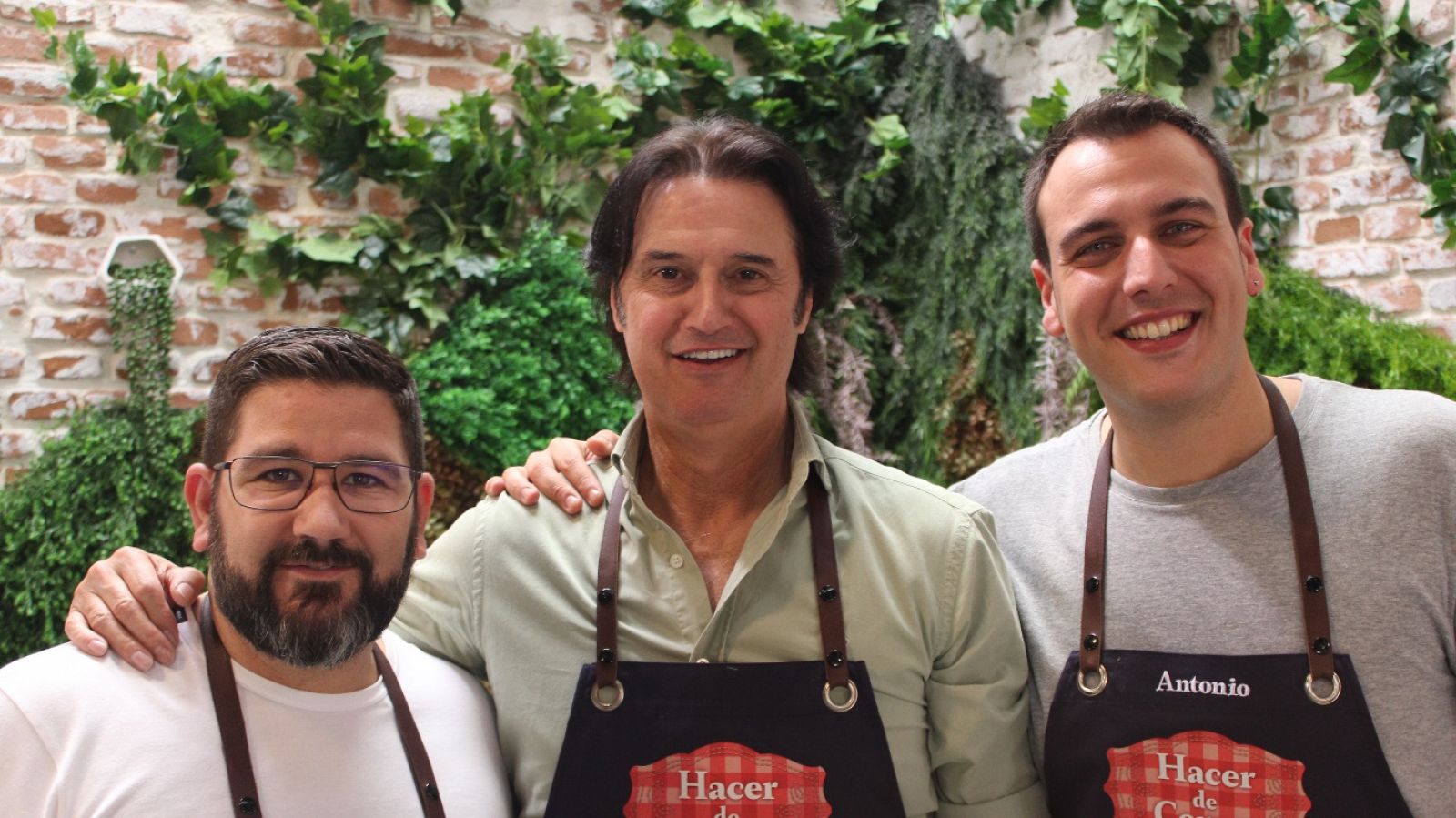Hacer de comer - Rabo de toro y empanadillas - ver ahora