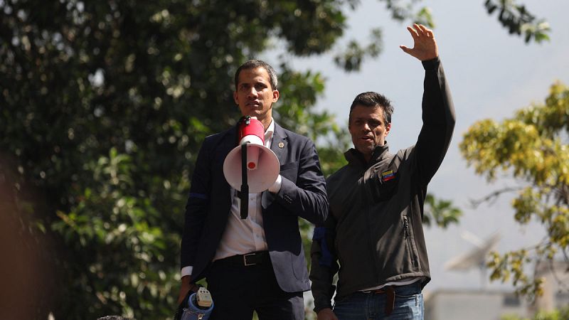 Guaidó contaría con más del 50% del respaldo popular y Maduro con menos del 15%, según sondeos