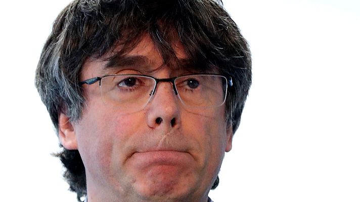 Informativo 24h - Puigdemont: "Nos pueden apartar de una lista, pero no nos apartarán de la política ni de la campaña"