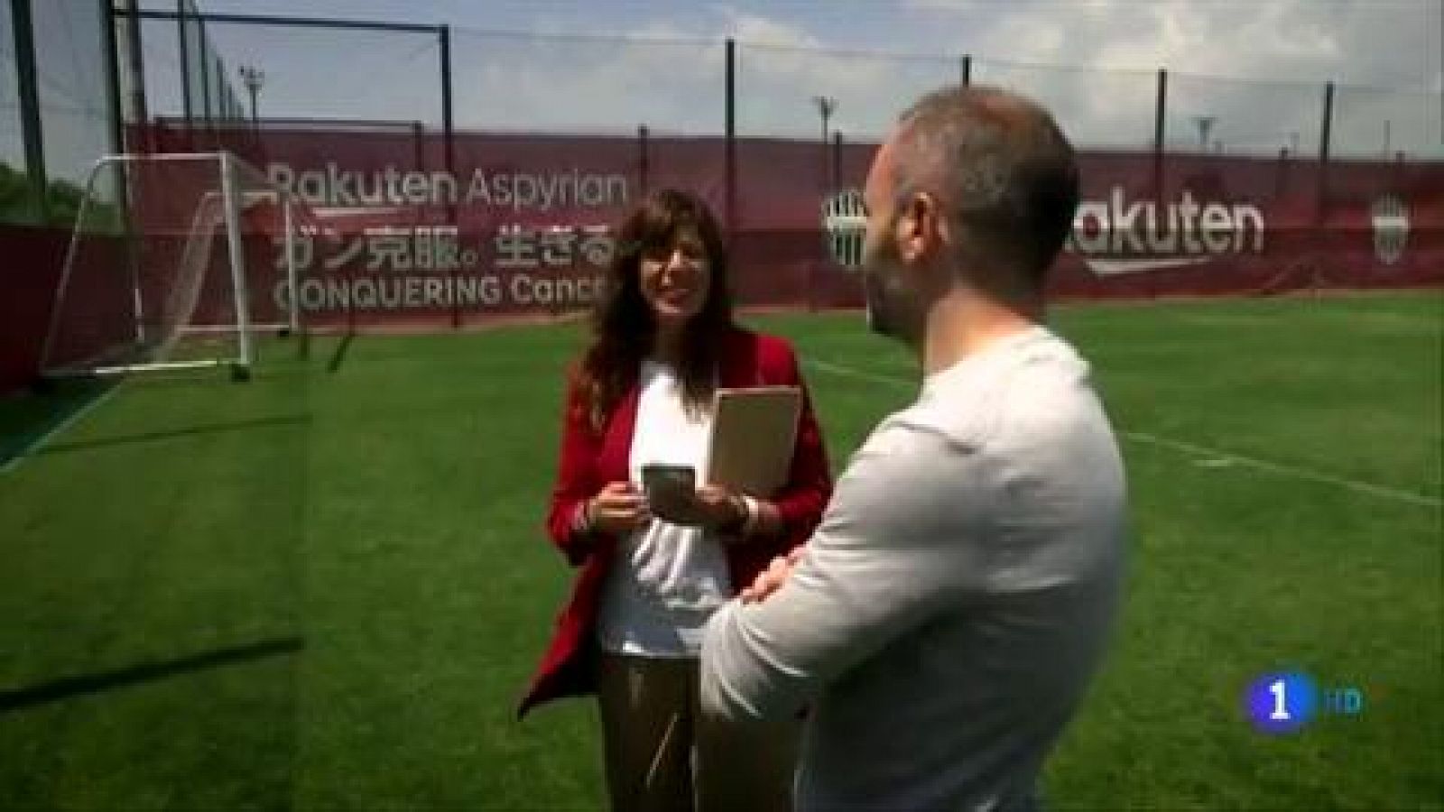 Fútbol | Iniesta valora la "exigencia" de la liga japonesa - RTVE.es | Ver