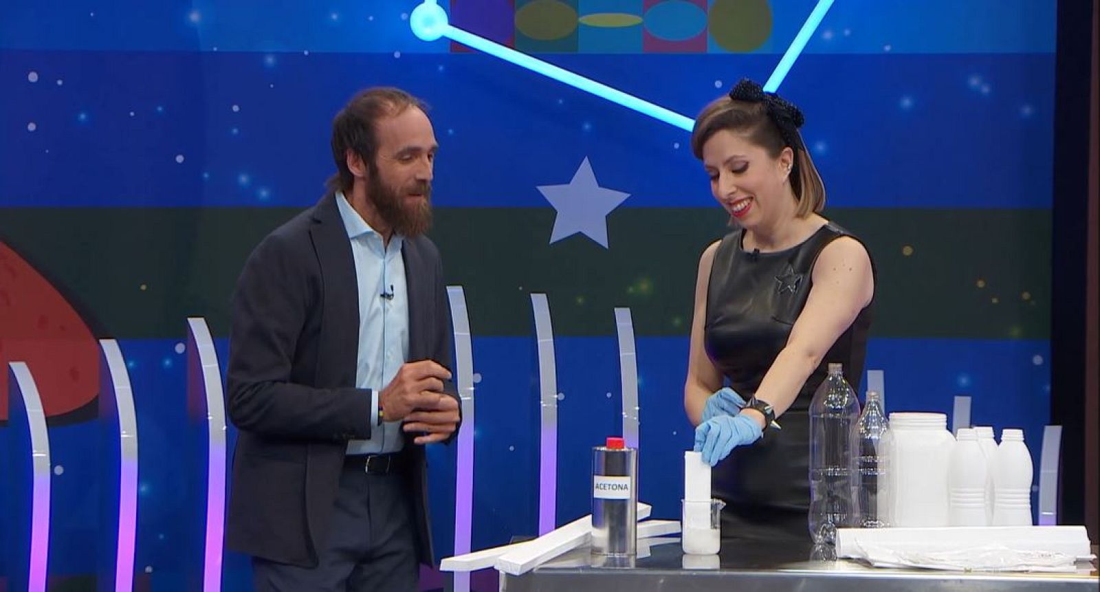 Órbita Laika - Química con Deborah García - La contaminación del plástico