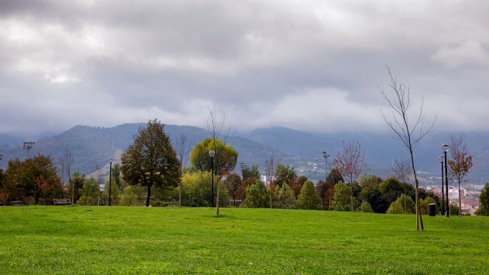 El tiempo - Viento fuerte en Menorca y aumento de temperaturas en alto Ebro y Pirineos