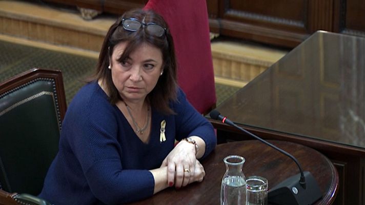 Informativo 24h - Una mujer asegura que el alcalde de Dosrius intentó hablar con la Guardia Civil pero que "lo engulleron"