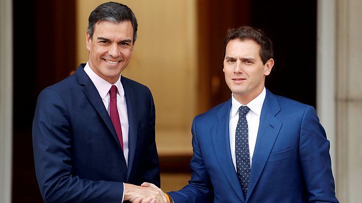 Telediario 1 - Rivera rechaza apoyar la investidura de Sánchez "ni por activa ni por pasiva" y le ofrece su apoyo para aplicar el 155 en Cataluña