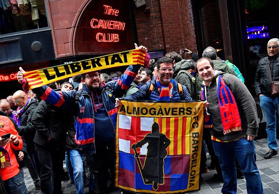 Telediario 1 - El Barcelona no caminará solo en Anfield