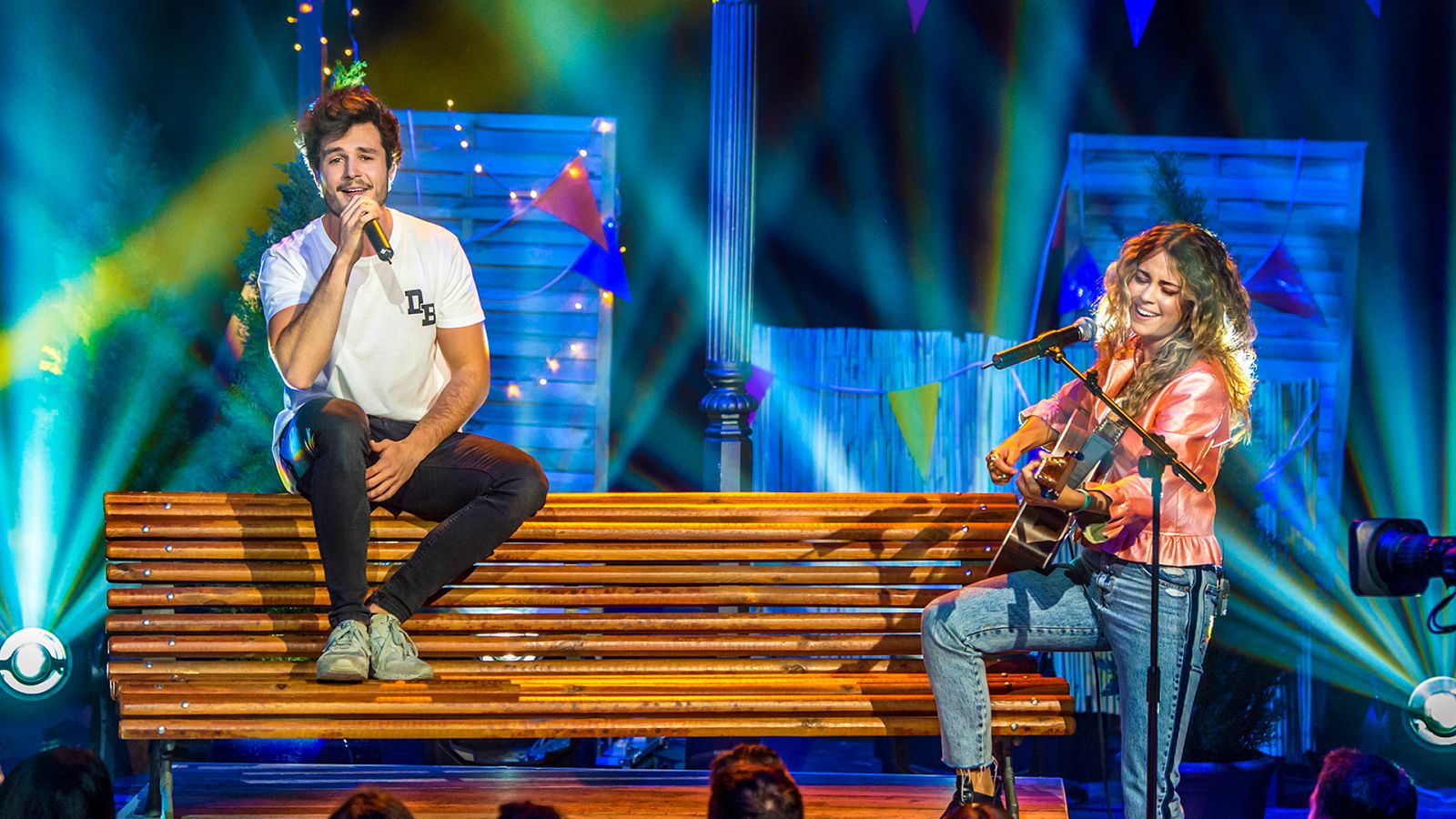 Eurovisión 2019 - Miki canta con Sofía Ellar "Bañarnos en vaqueros" en 'Miki y amigos'