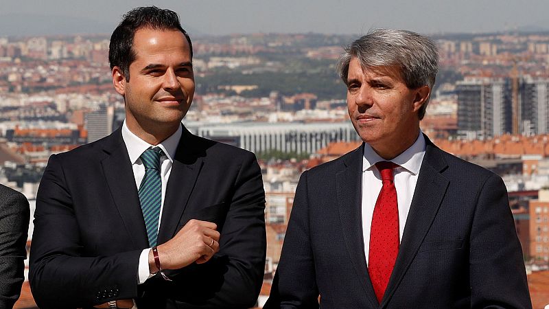 Aguado, dispuesto a negociar un Gobierno con el PP en Madrid "cuando haya resuelto su batacazo"