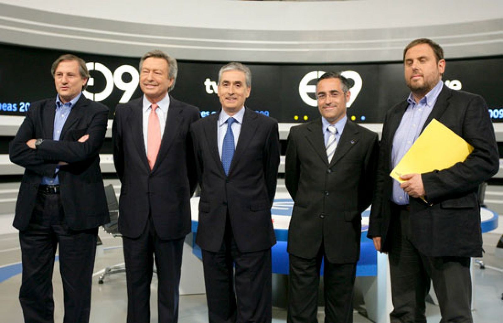 Llegan los candidatos que van a participar en el debate a los Estudios Buñuel de TVE | Ver