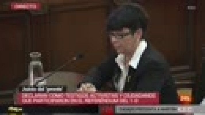  - Una testigo confirma que los Mossos les informaron exactamente de la hora a la que tendrían que abandonar los colegios