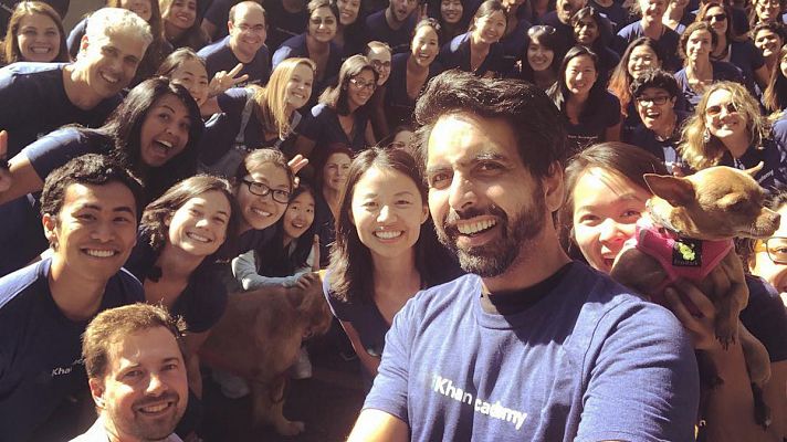 Telediario 1 - Salman Khan, premio Princesa de de Asturias de Cooperacion