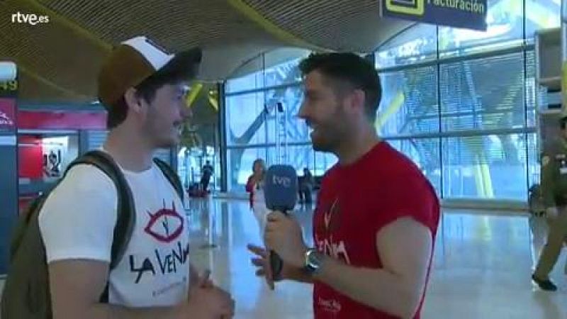 Eurovisin 2019 - Miki en el aeropuerto de Madrid antes de salir hacia Israel