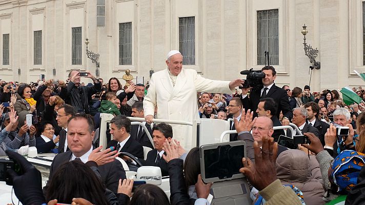 El papa obliga a la Iglesia a denunciar los casos de abuso