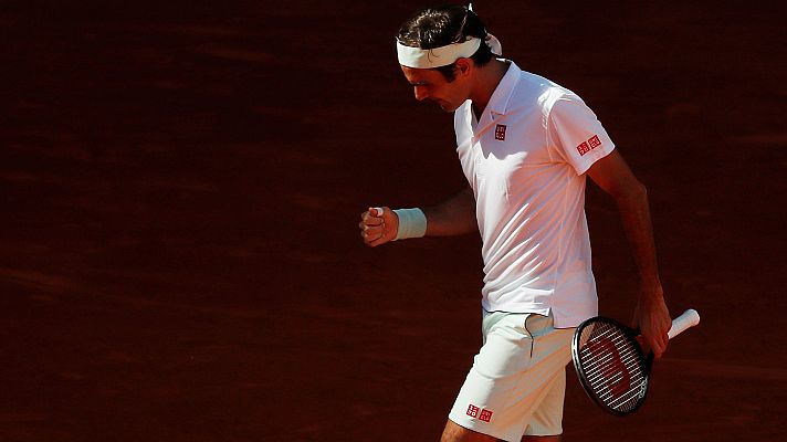 Madrid Open de Tenis - Federer derrota a Monfils en un sufrido partido
