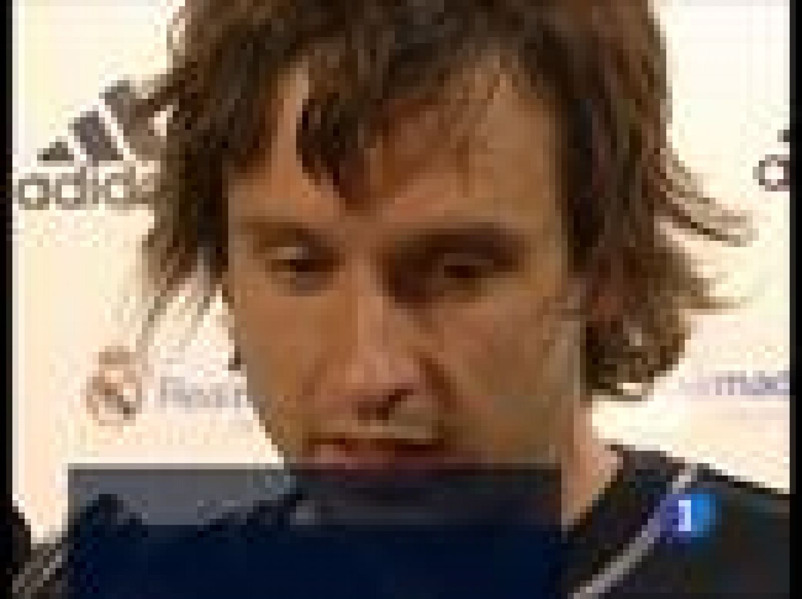 Primer 'match-ball' para el Tau - Baloncesto en RTVE | Ver