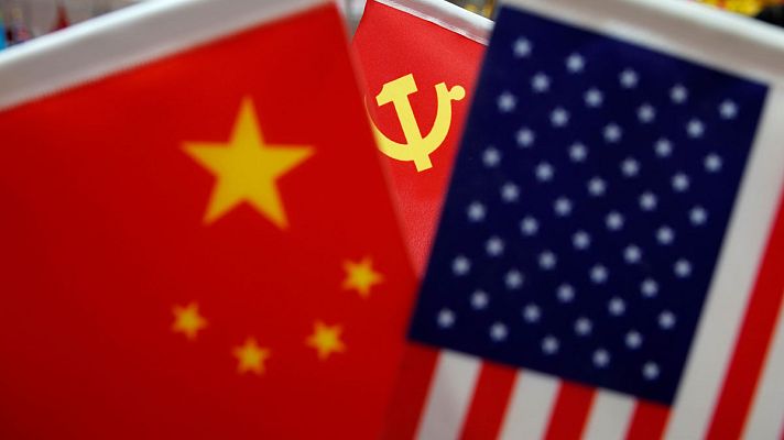 Telediario 1 - Estados Unidos sube al 25 % sus aranceles a miles de productos de China en plena negociación comercial