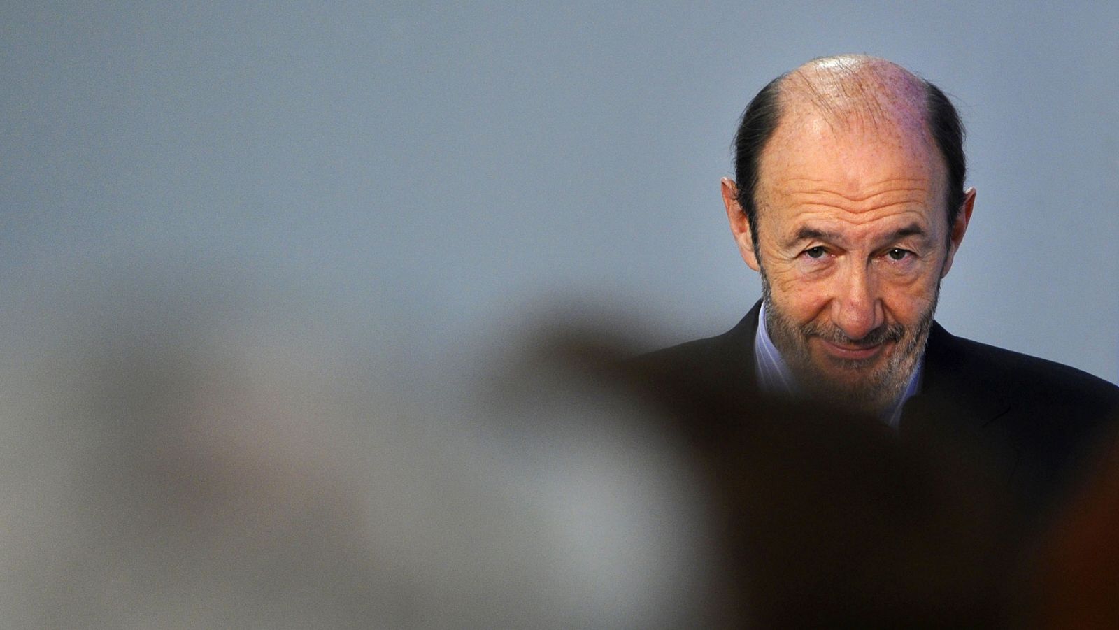 La Complutense recuerda a Rubalcaba como una persona "enormemente querida" y "siempre dispuesta a sus obligaciones"