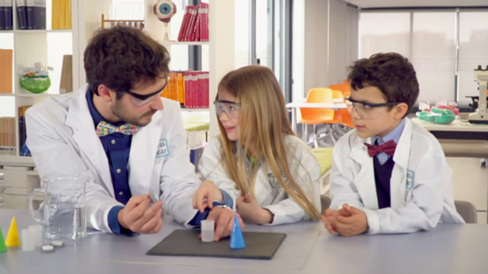 Maneras de educar - Colegio Garcilaso de la Vega, Toledo - ver ahora