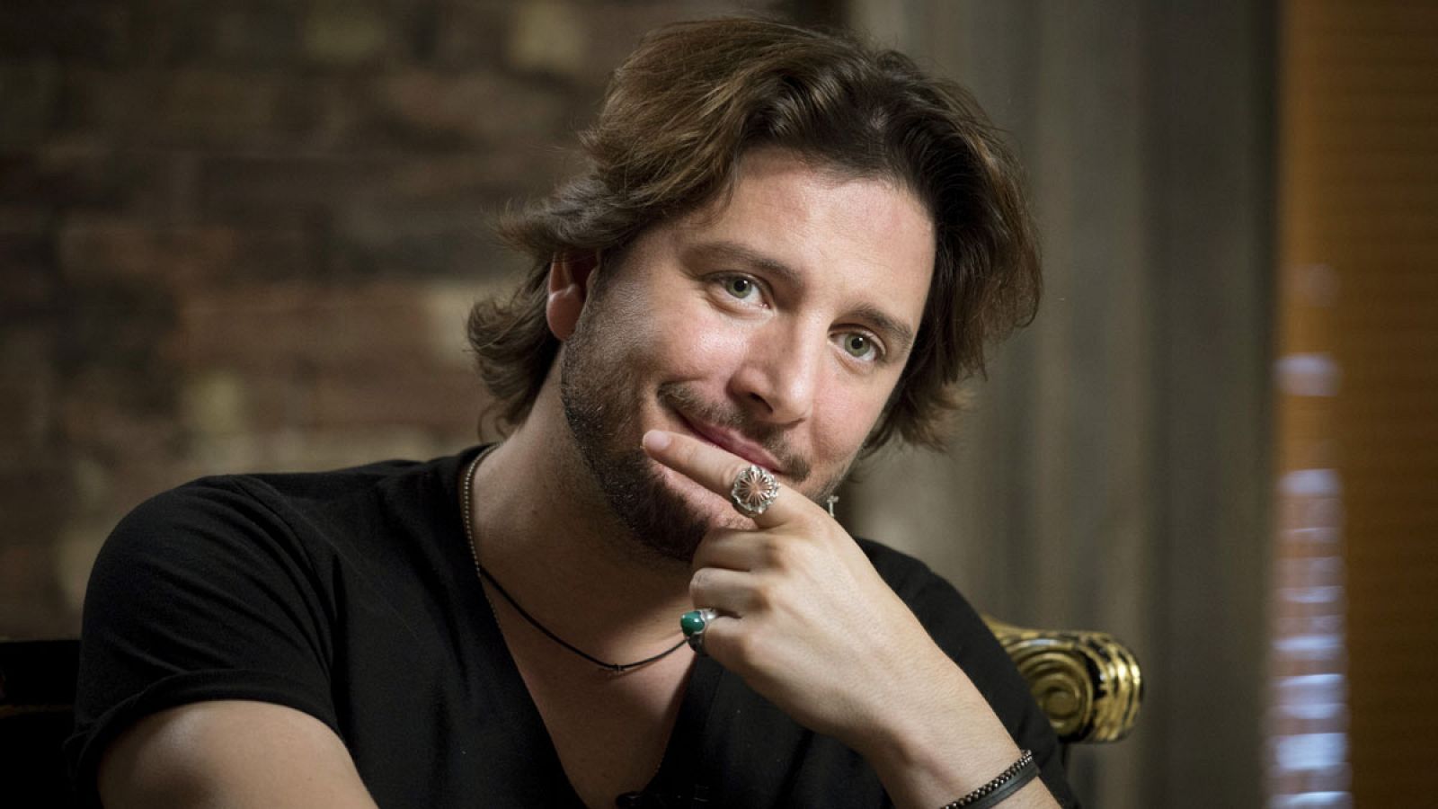 Manuel Carrasco prepara sus dos conciertos en Huelva