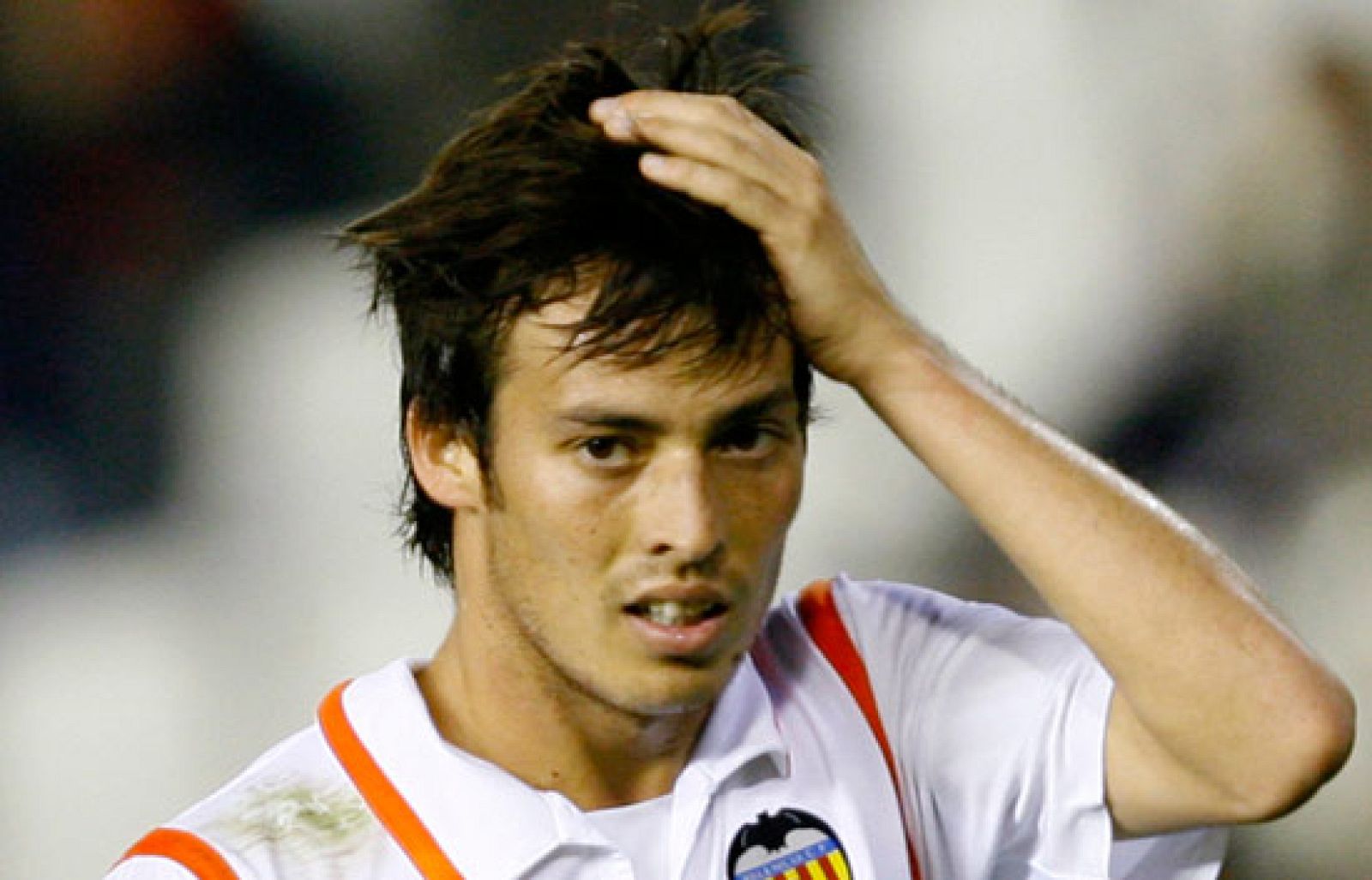 El jugador del Valencia David Silva, declara que es un halago que un equipo como el Real Madrid se interese por él.