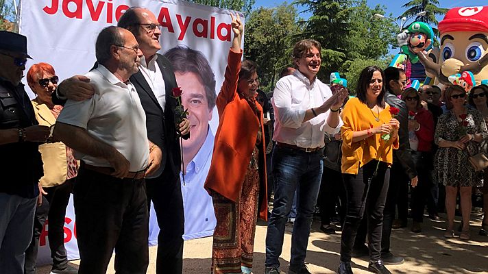 El PSOE llama a "rematar" el trabajo del 28A en un mitin dedicado a Rubalcaba