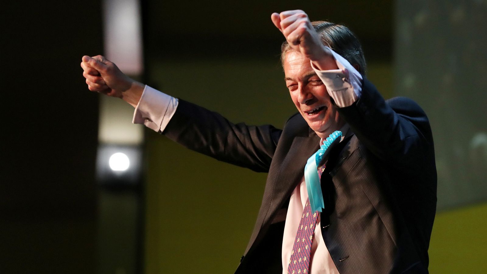 Telediario 1: El recién creado Partido del 'Brexit', del eurófobo Nigel Farage, lidera las encuestas en Reino Unido de las elecciones europeas | RTVE Play