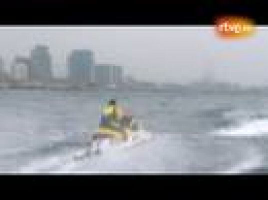  - Gisela enseña a Pol