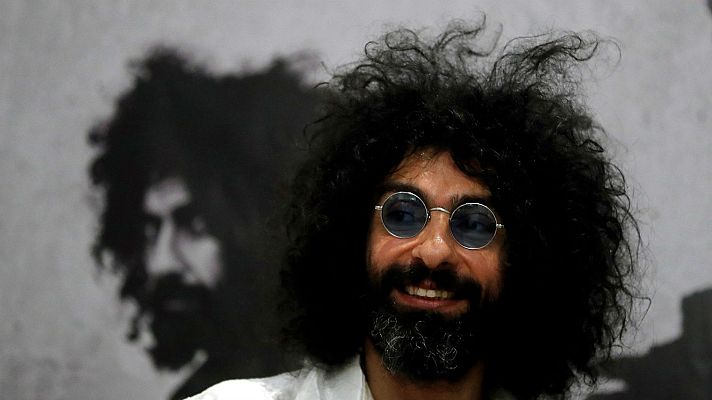 Telediario 1 - El violinista Ara Malikian presenta 'Royal Garage'