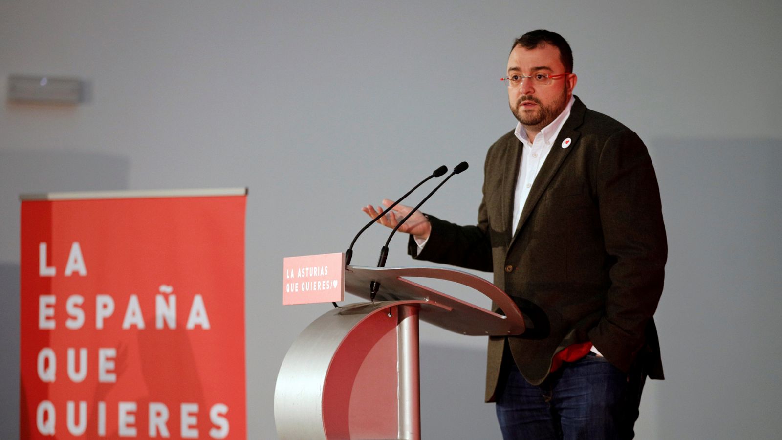 Elecciones autonómicas: Barbón (PSOE) apuesta por el mantenimiento de los servicios públicos en Asturias frente a la despoblación rural - RTVE.es