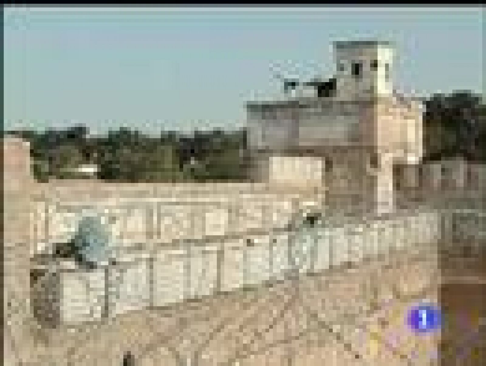 Un equipo de TVE ha conseguido entrar en una prisión de máxima seguridad de Afganistán. Tiene capacidad para 500 presos pero dentro conviven unos 1.500 reclusos, entre ellos, 3 talibanes.