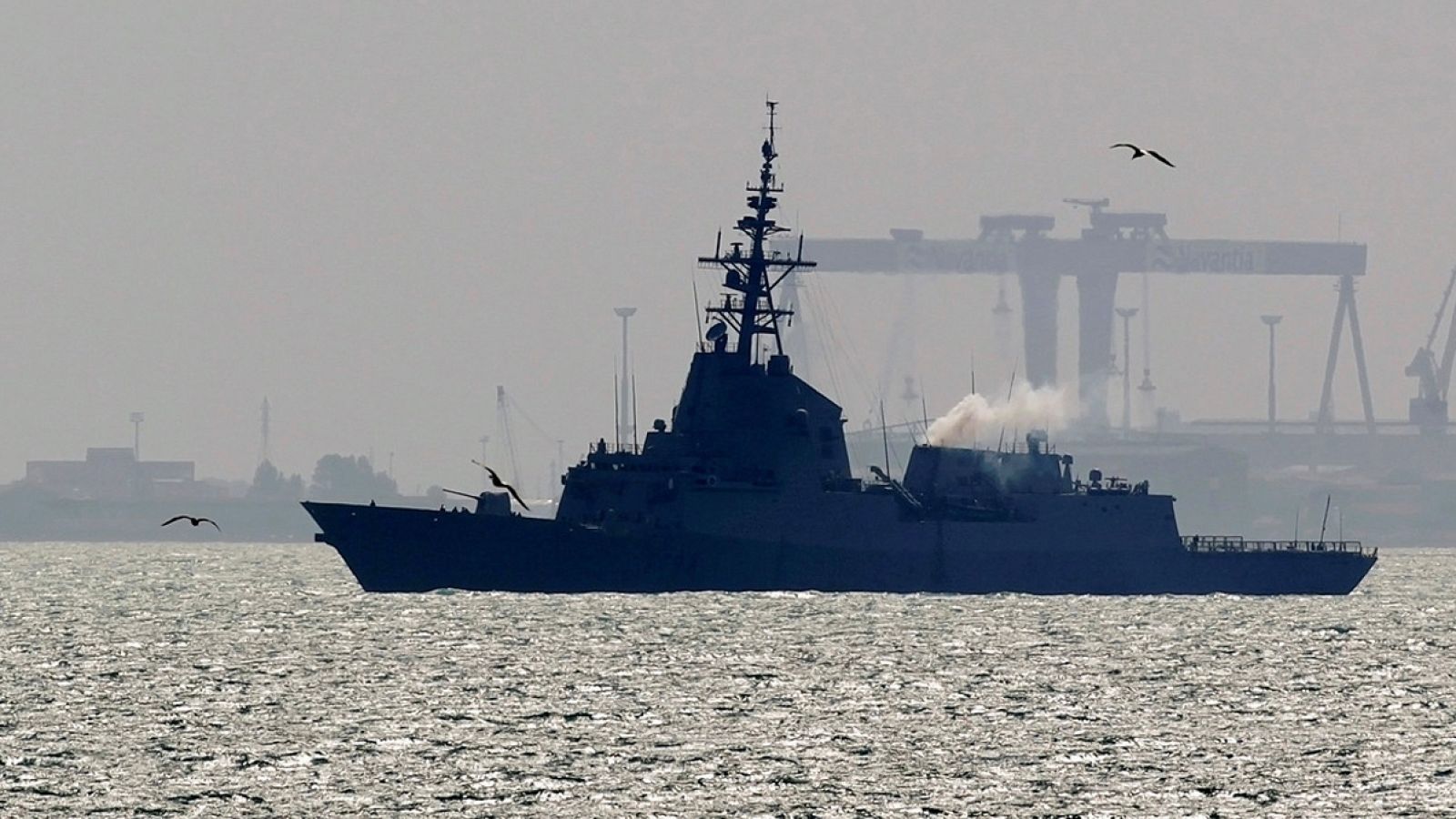 Robles justifica la retirada de la fragata española porque EE.UU. ha cambiado la misión prevista