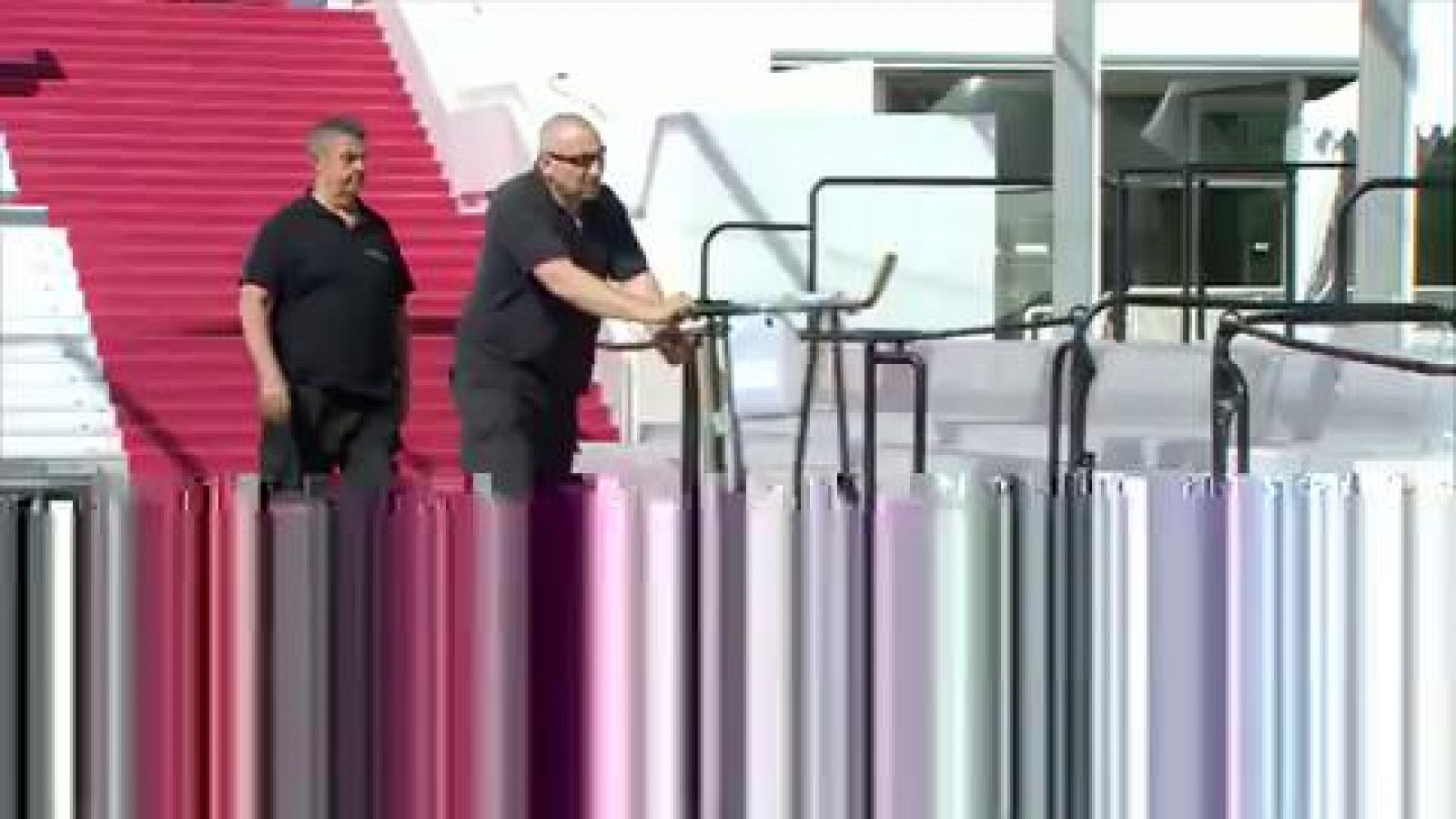 Telediario 1: Cannes se prepara para su primera alfombra roja | RTVE Play