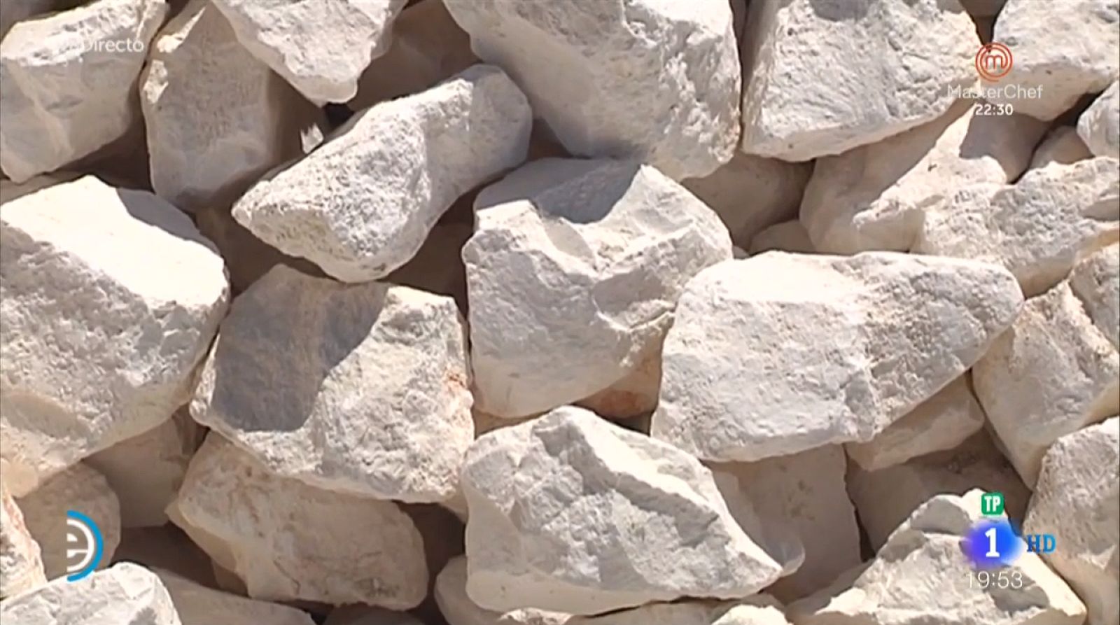 Encalando casas en Morón - España Directo | Ver