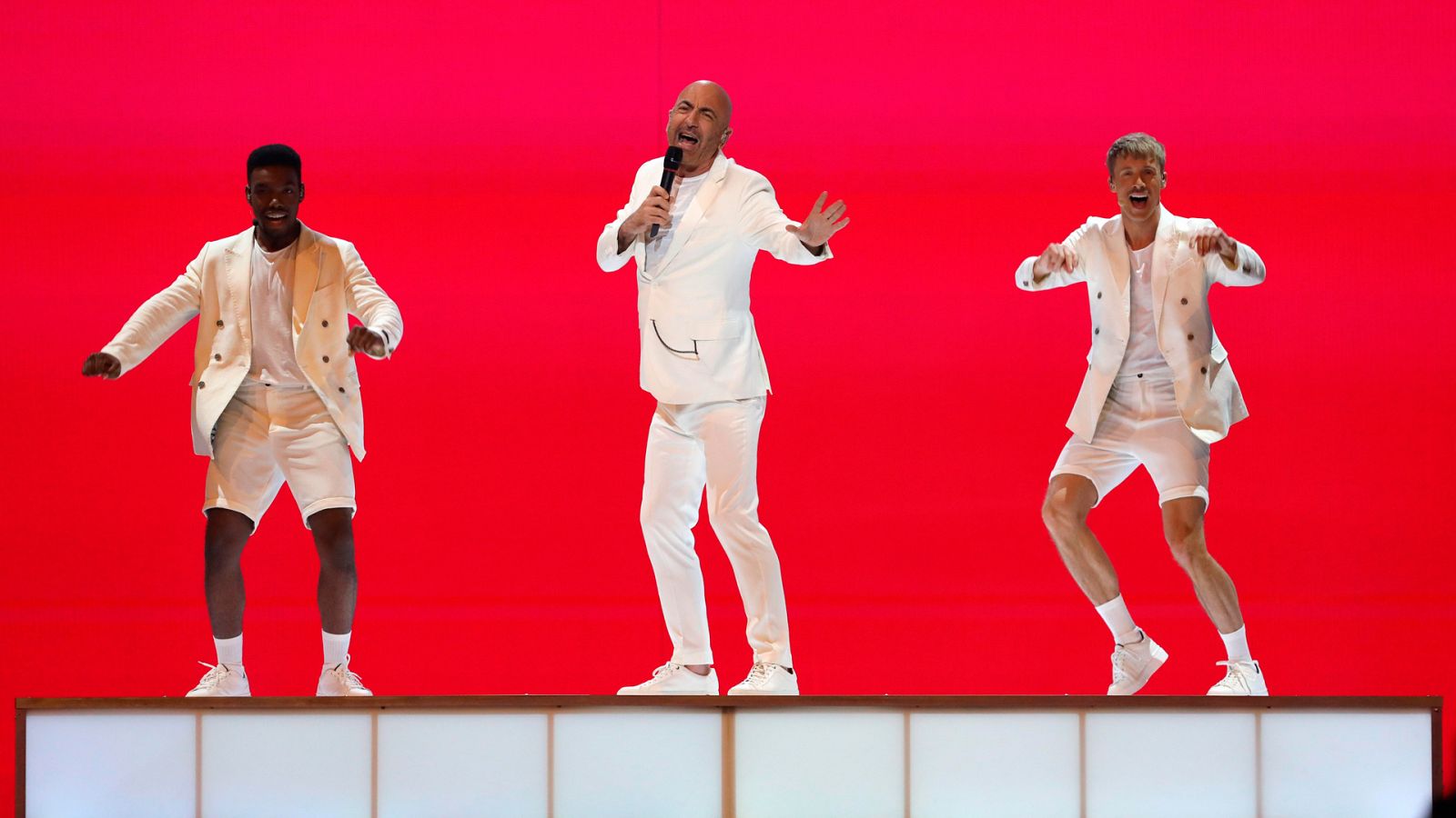 Eurovisión 2019 - San Marino: Serhat canta "Say Na Na Na" en la primera semifinal