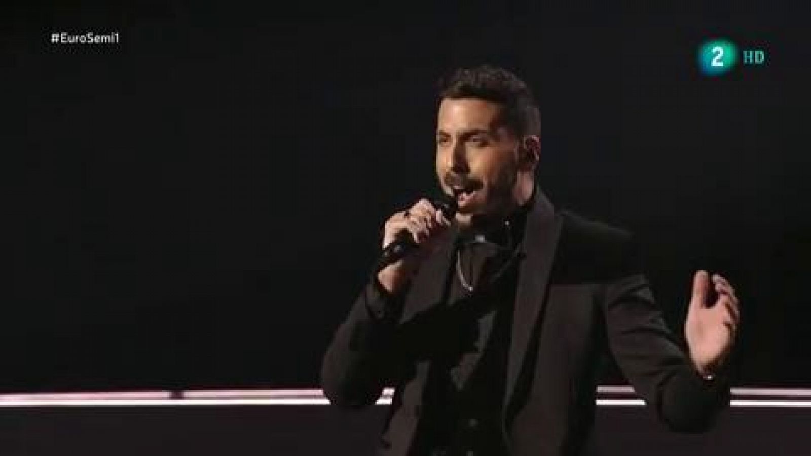 Eurovisión 2019 - Minuto de Israel: Kobi Marimi canta "Roi" en la primera semifinal